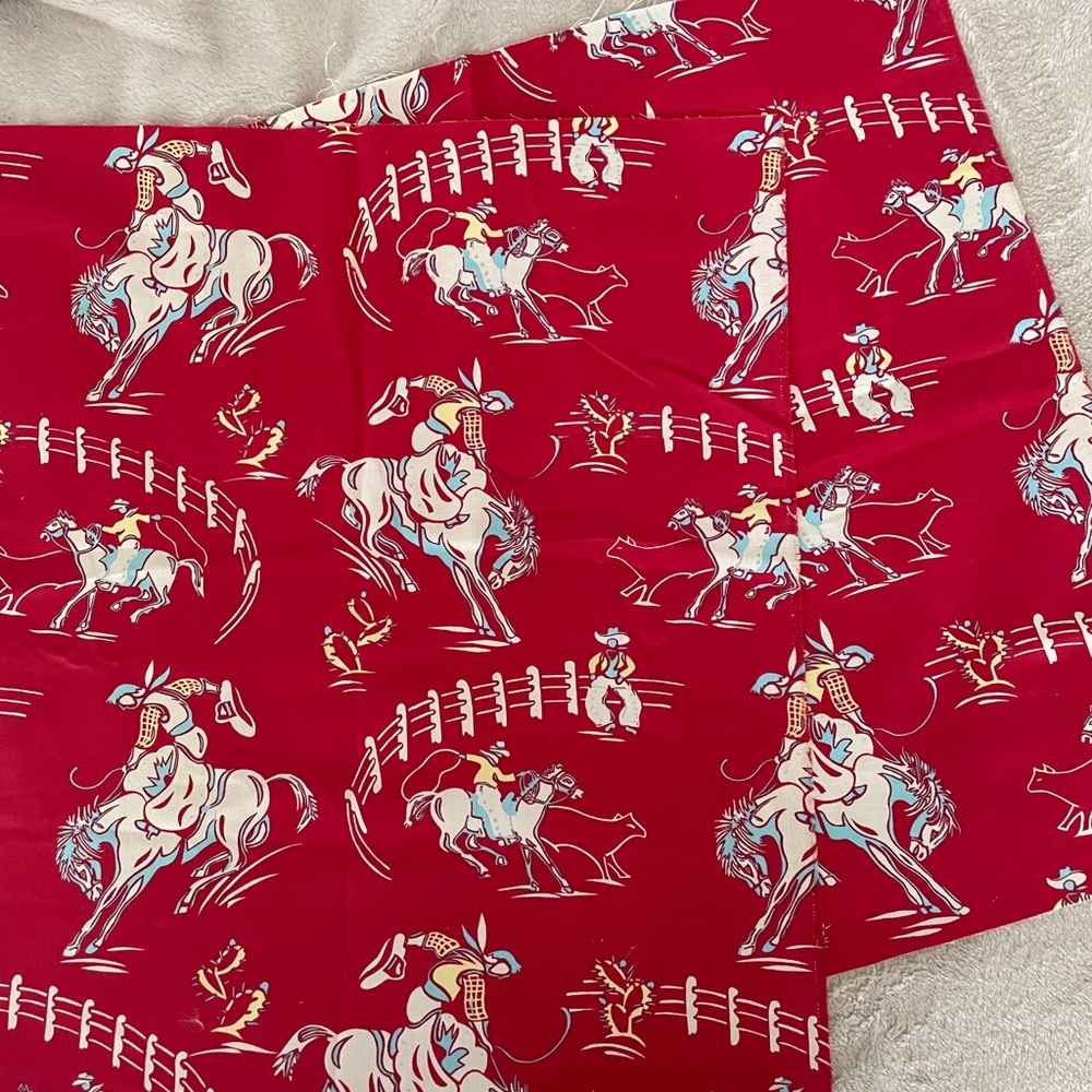 2 VINTAGE COTTON PILLOW COVERS